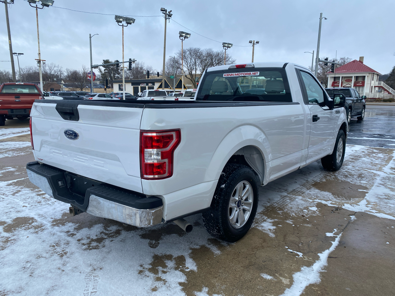 Ford F-150 2WD Reg Cab 141" XL 2018