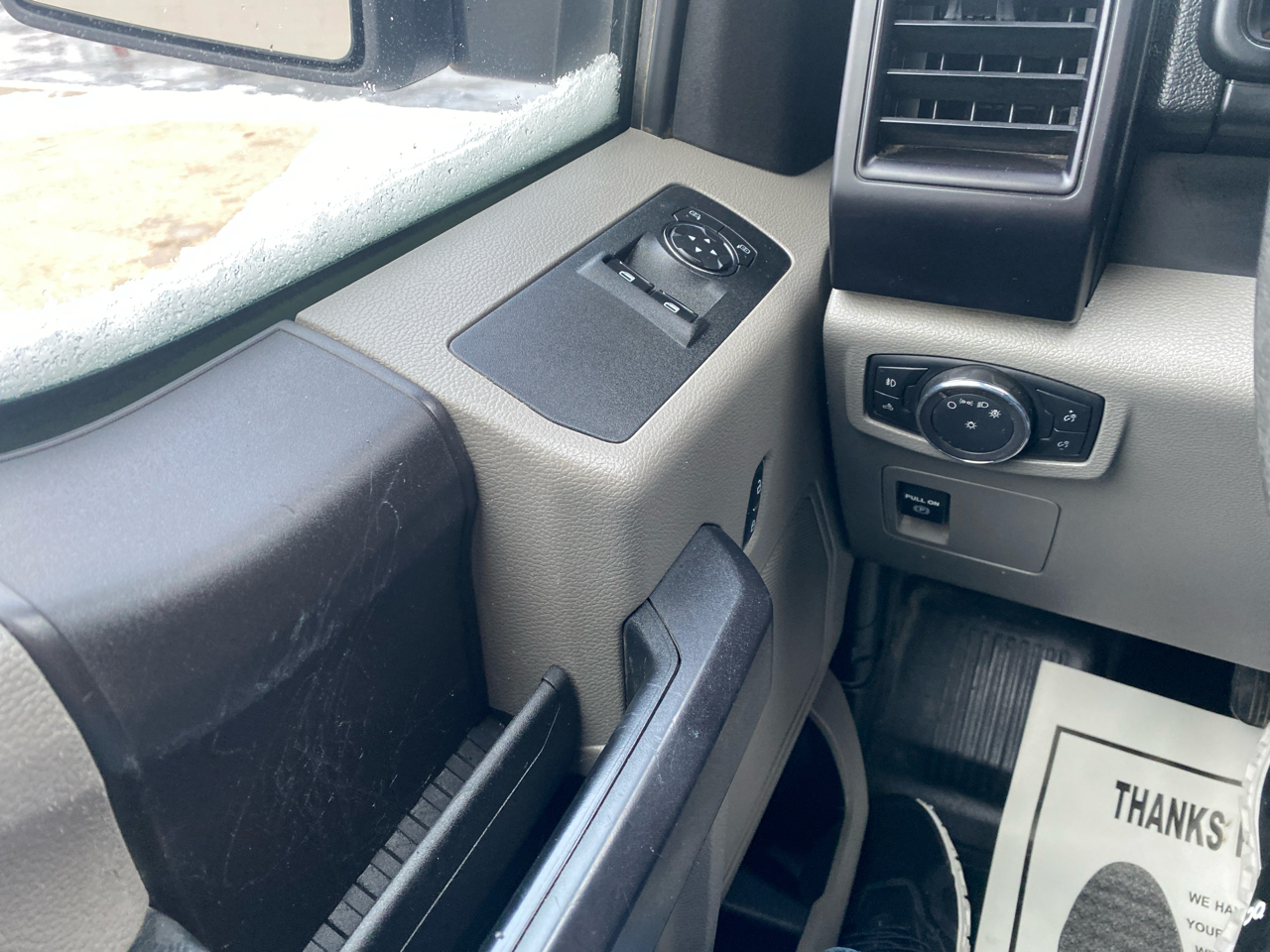 Ford F-150 2WD Reg Cab 141" XL 2018