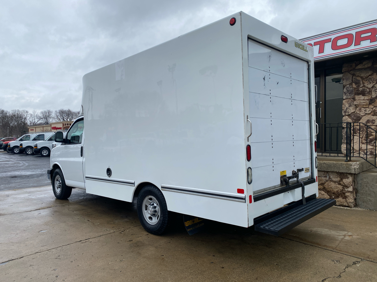 Chevrolet Express Commercial Cutaway 3500 Van 139" 2017