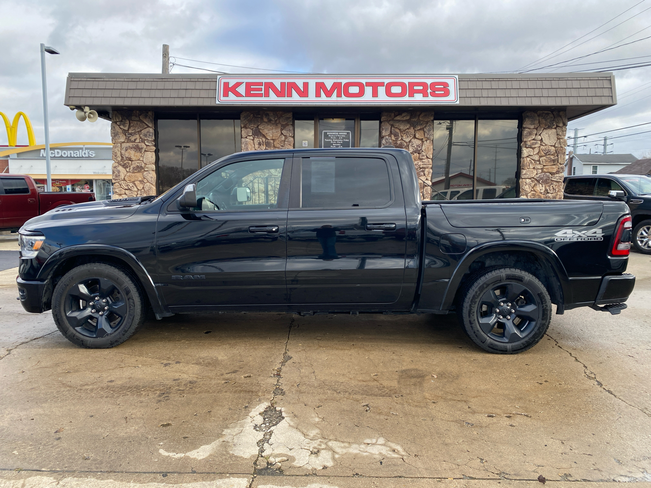 RAM 1500 Laramie 4x4 Crew Cab 5'7" Box 2019