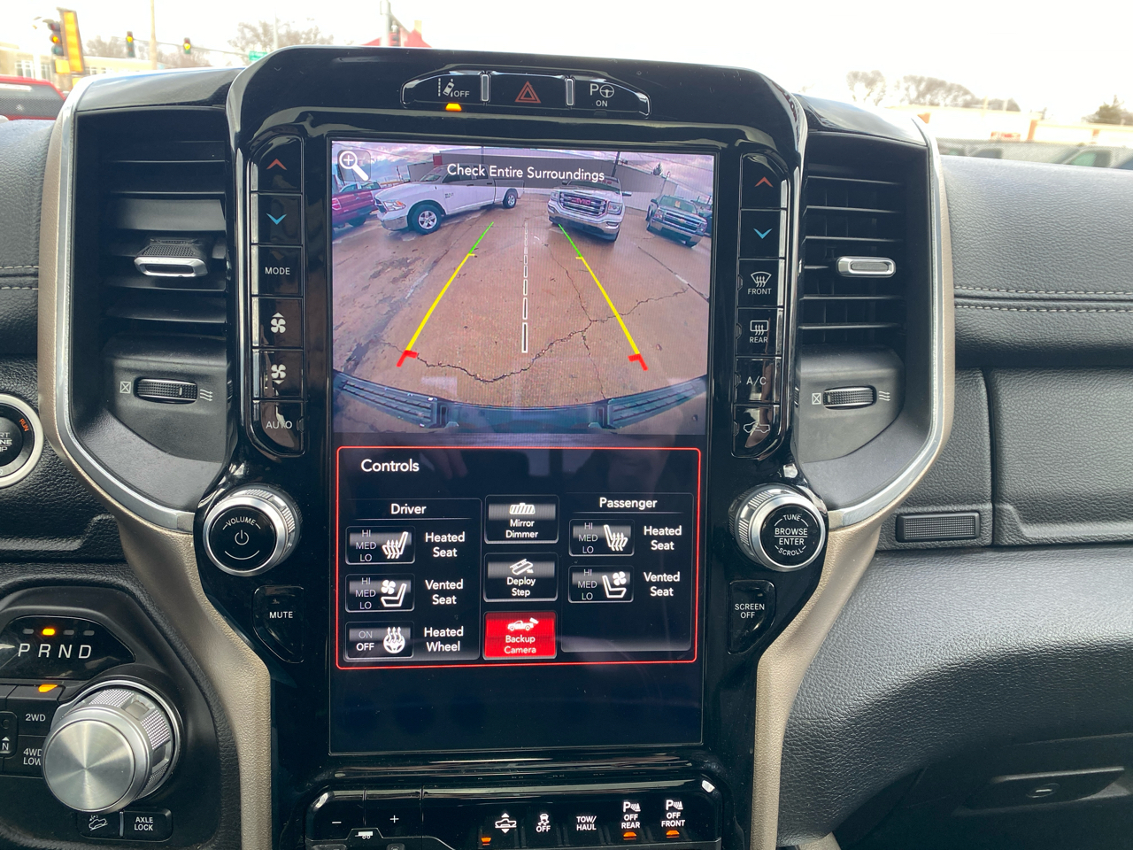 RAM 1500 Laramie 4x4 Crew Cab 5'7" Box 2019