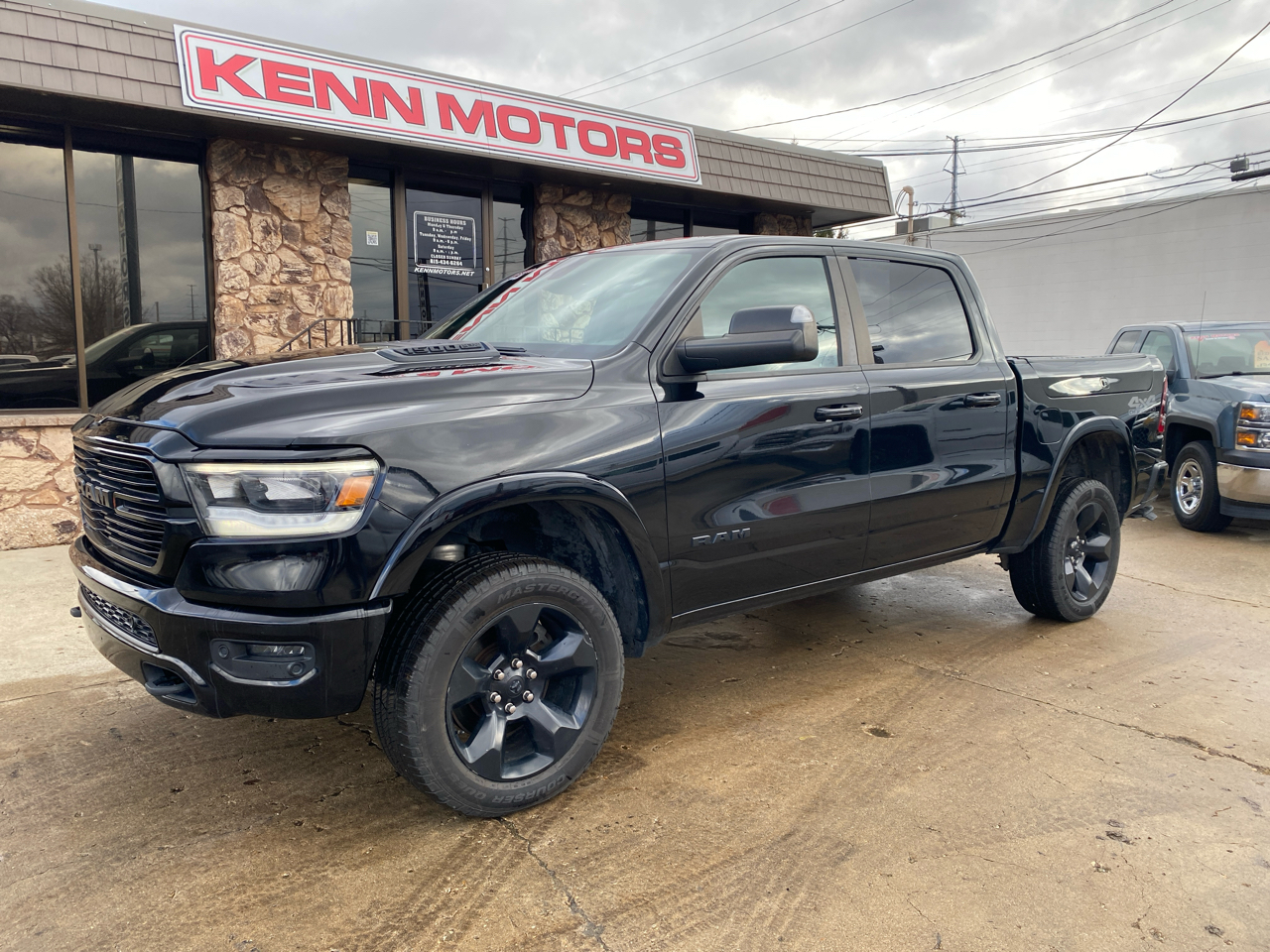 RAM 1500 Laramie 4x4 Crew Cab 5'7" Box 2019