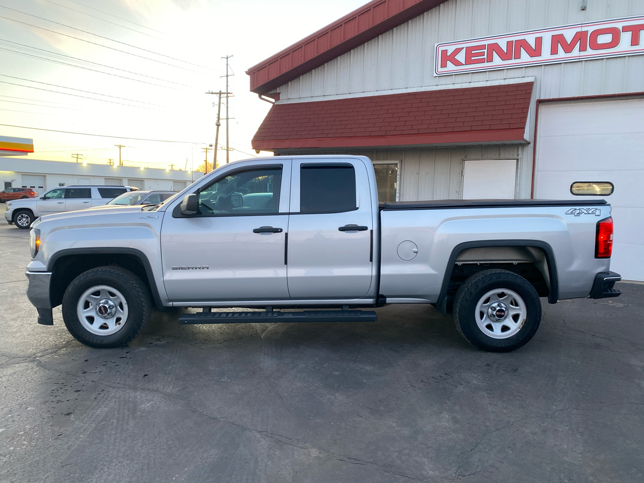 GMC Sierra 1500 4WD Double Cab 143.5" 2017