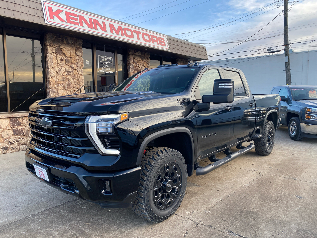 Chevrolet Silverado 2500HD 4WD Crew Cab 159" LT 2024