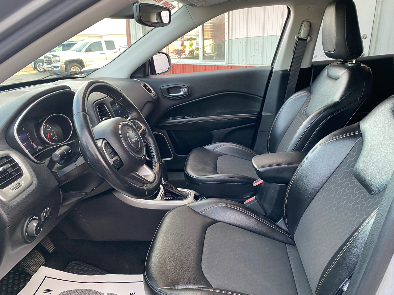 Jeep Compass Latitude FWD 2018