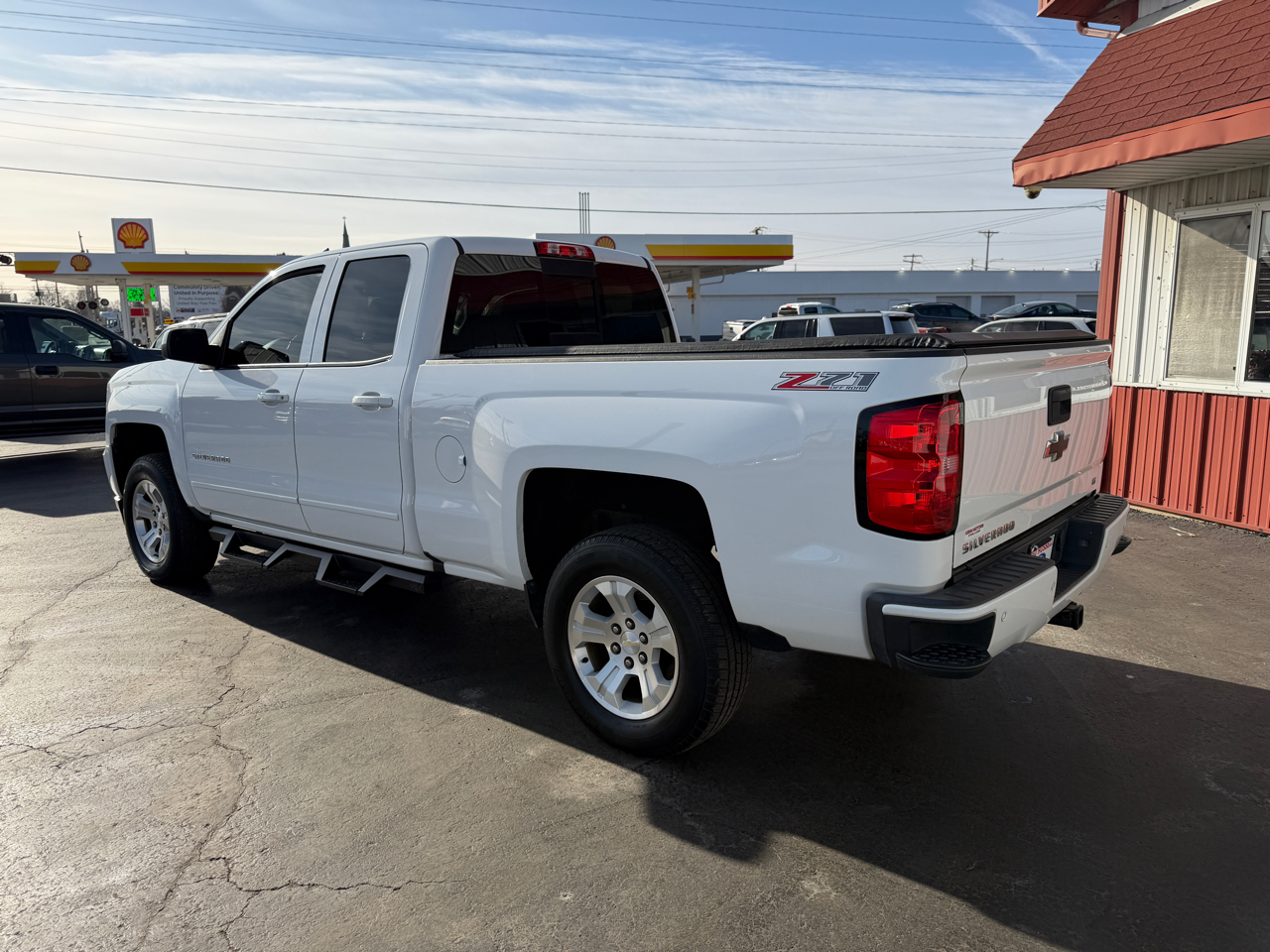 Chevrolet Silverado 1500 4WD Double Cab 143.5" LT w/2LT 2017