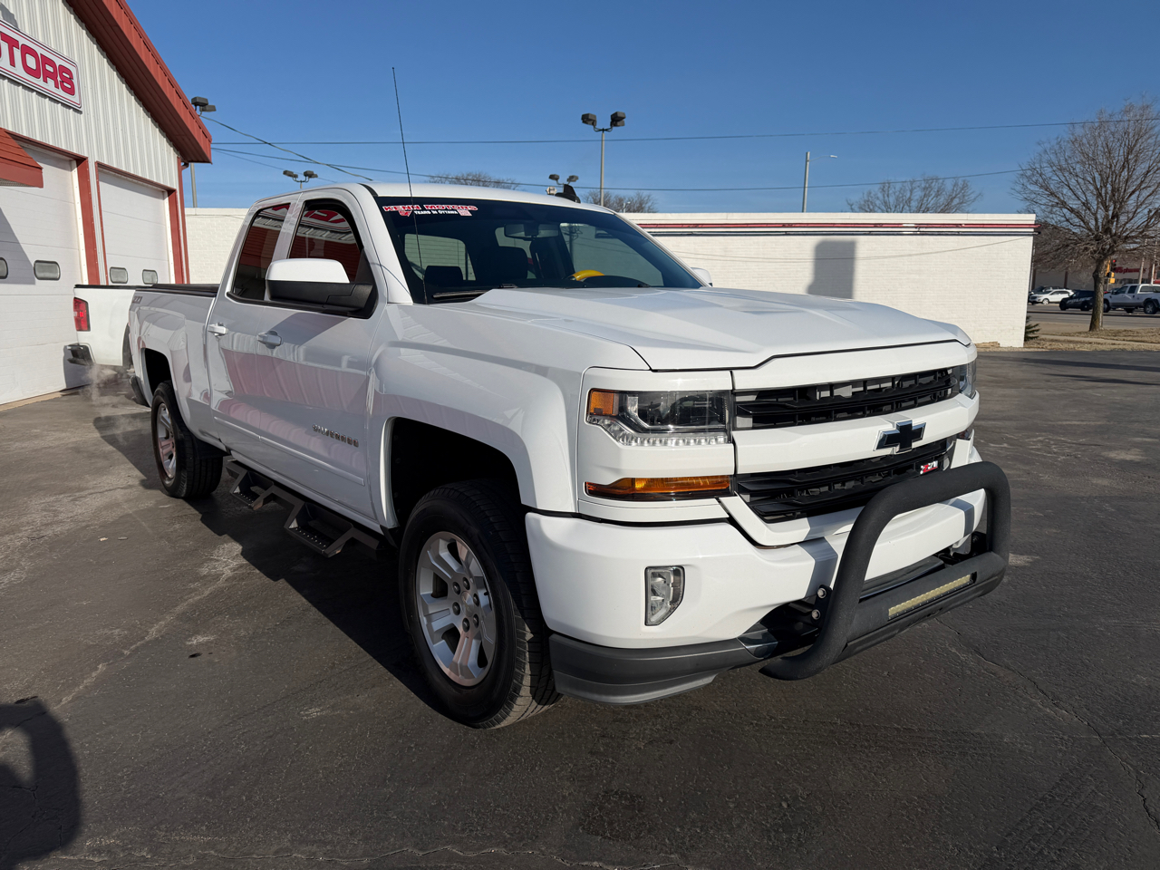 Chevrolet Silverado 1500 4WD Double Cab 143.5" LT w/2LT 2017