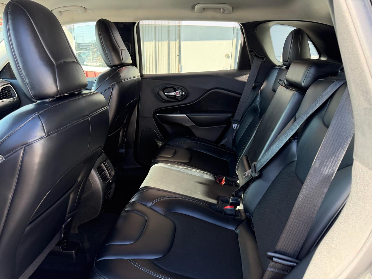 Jeep Cherokee Latitude Plus 4x4 2020