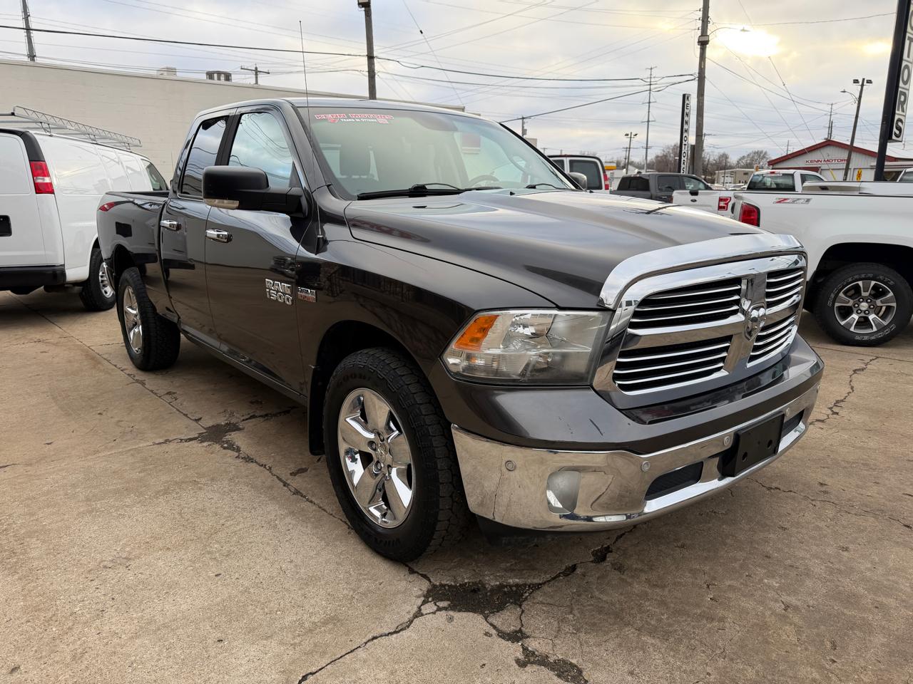 RAM 1500 4WD Quad Cab 140.5" Big Horn 2015