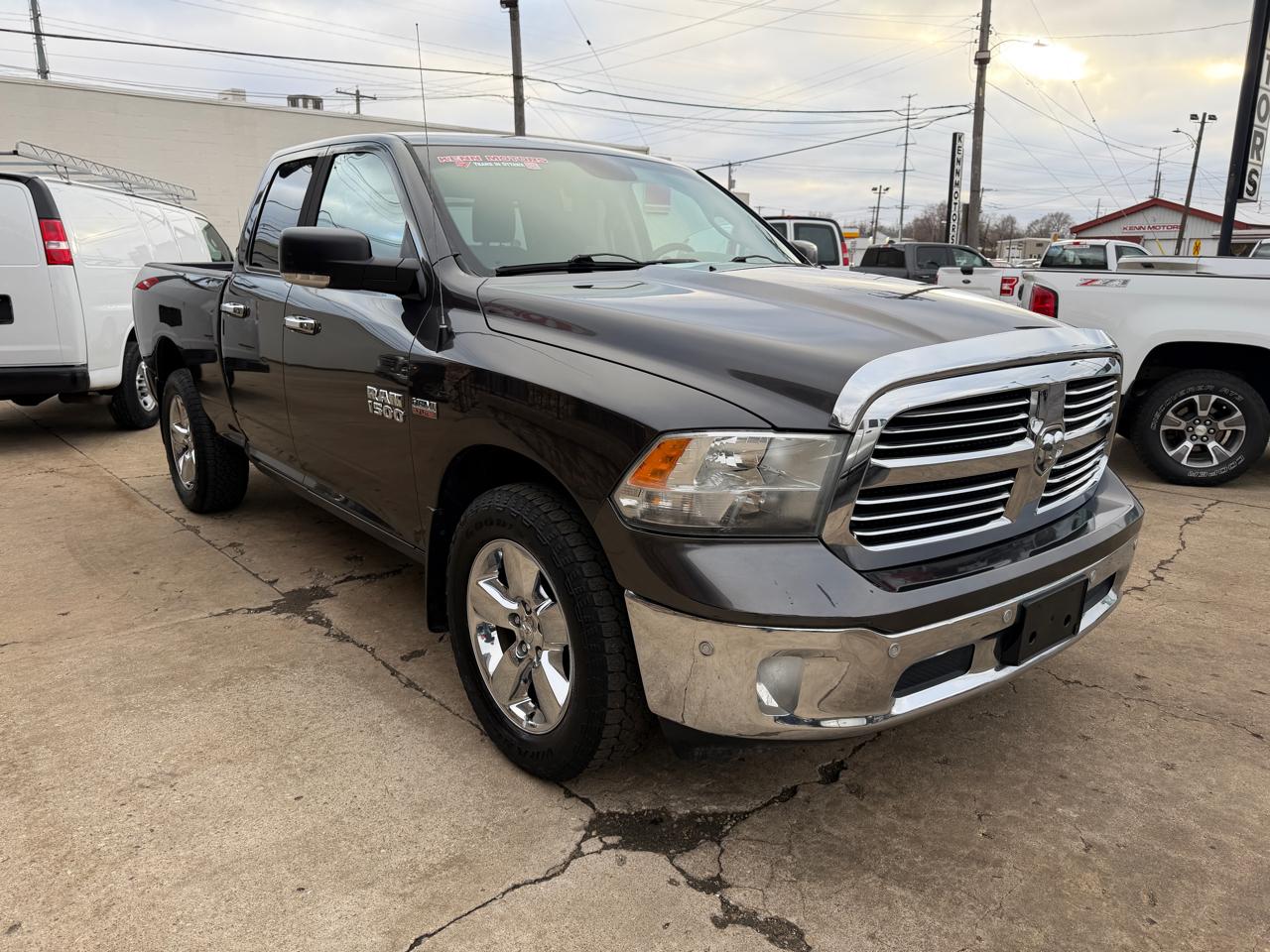 RAM 1500 4WD Quad Cab 140.5" Big Horn 2015