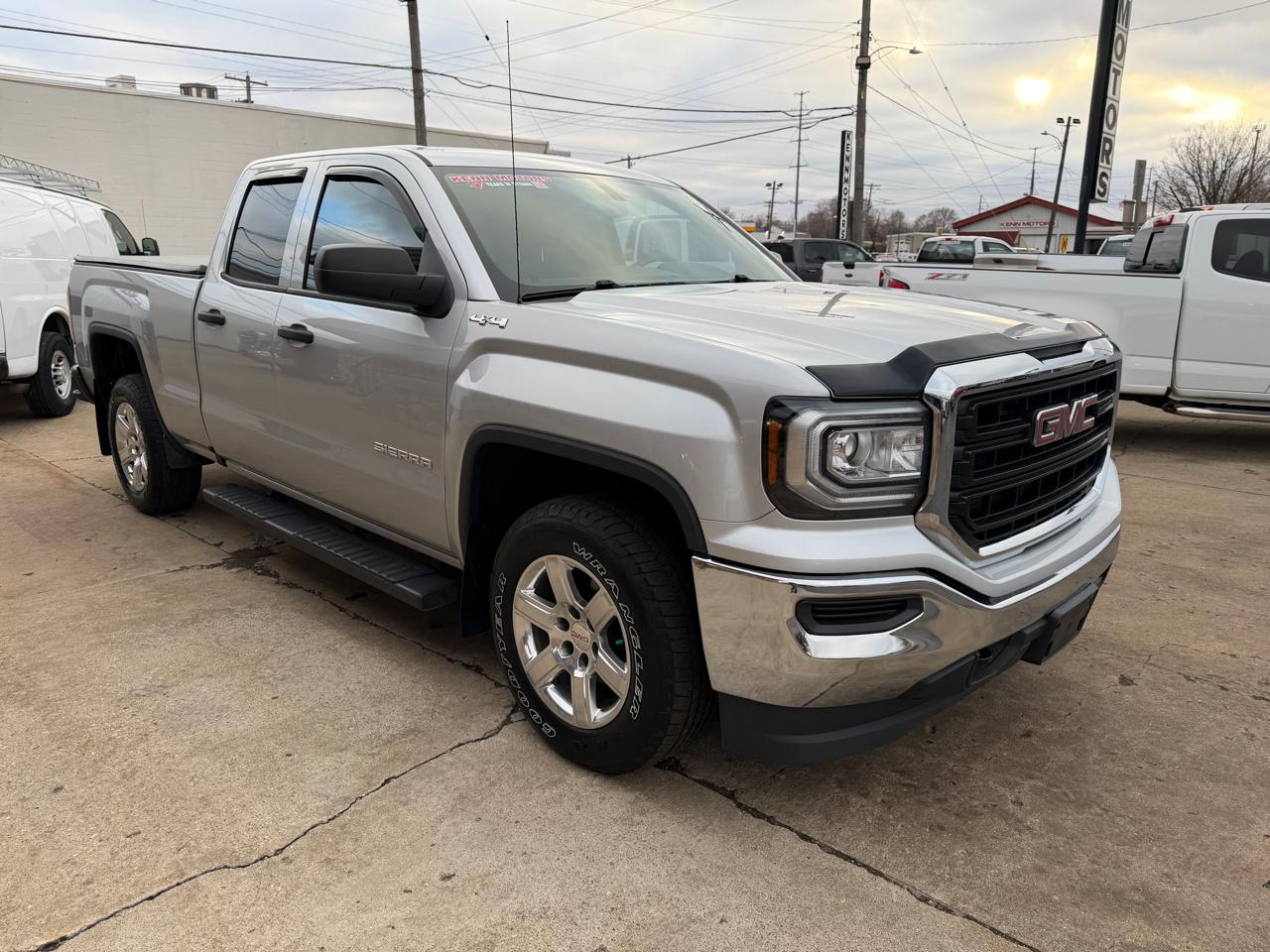 GMC Sierra 1500 4WD Double Cab 143.5" 2017