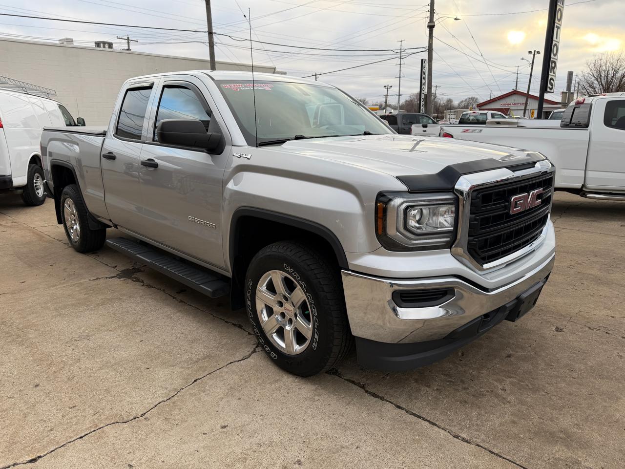GMC Sierra 1500 4WD Double Cab 143.5" 2017