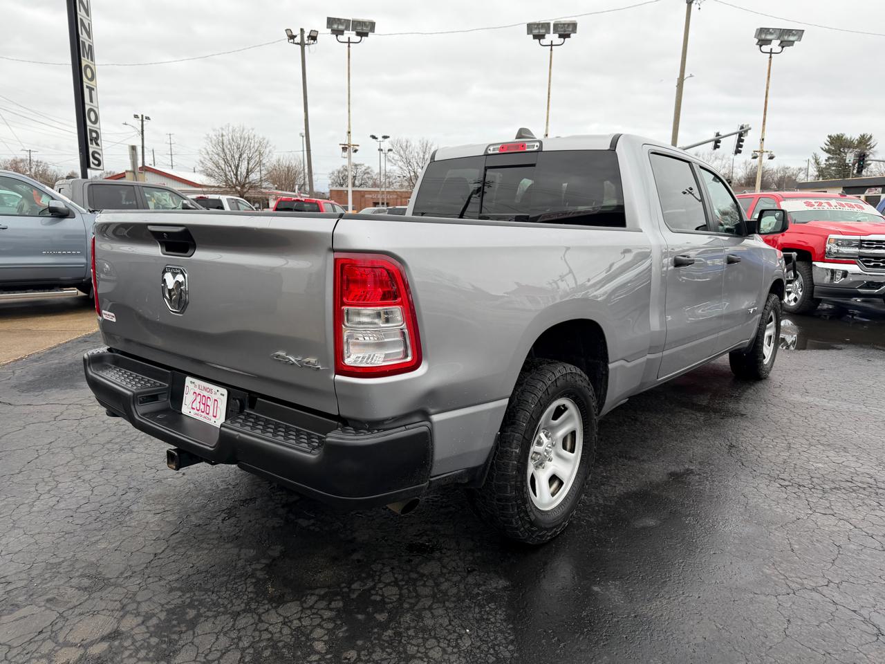 RAM 1500 4WD Crew Cab 140.5" Tradesman 2022