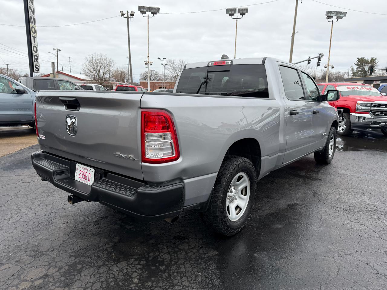 RAM 1500 4WD Crew Cab 140.5" Tradesman 2022