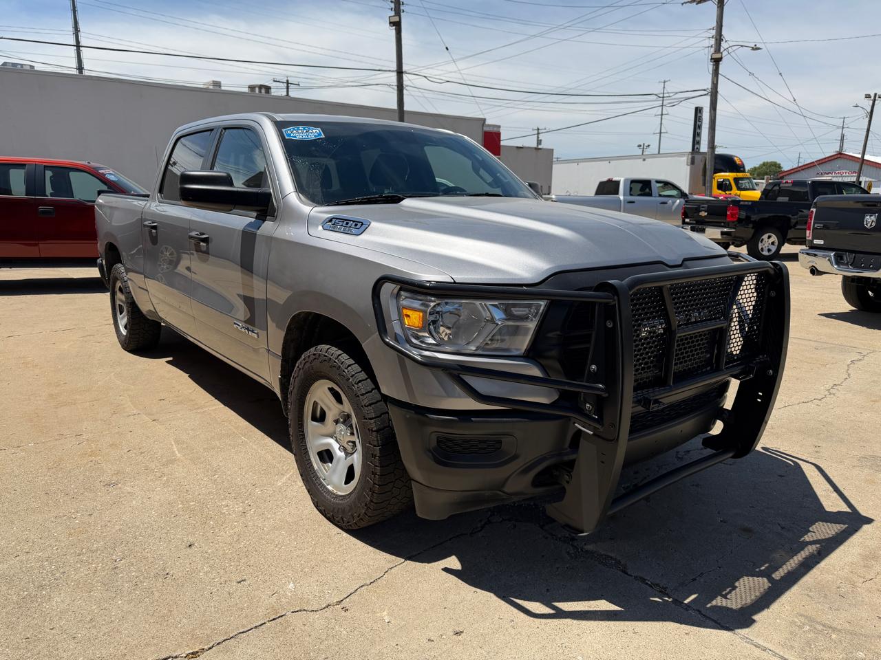 RAM 1500 4WD Crew Cab 140.5" Tradesman 2022