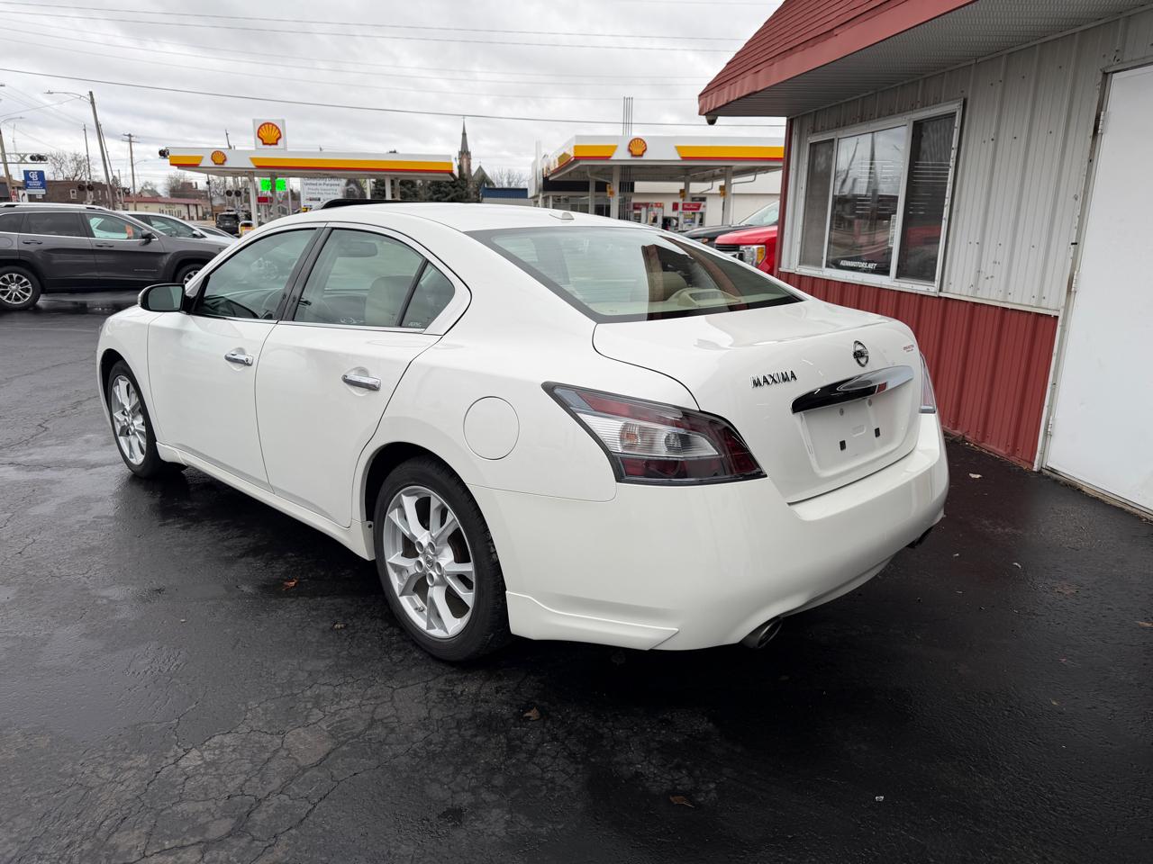Nissan Maxima 4dr Sdn V6 CVT 3.5 SV 2012