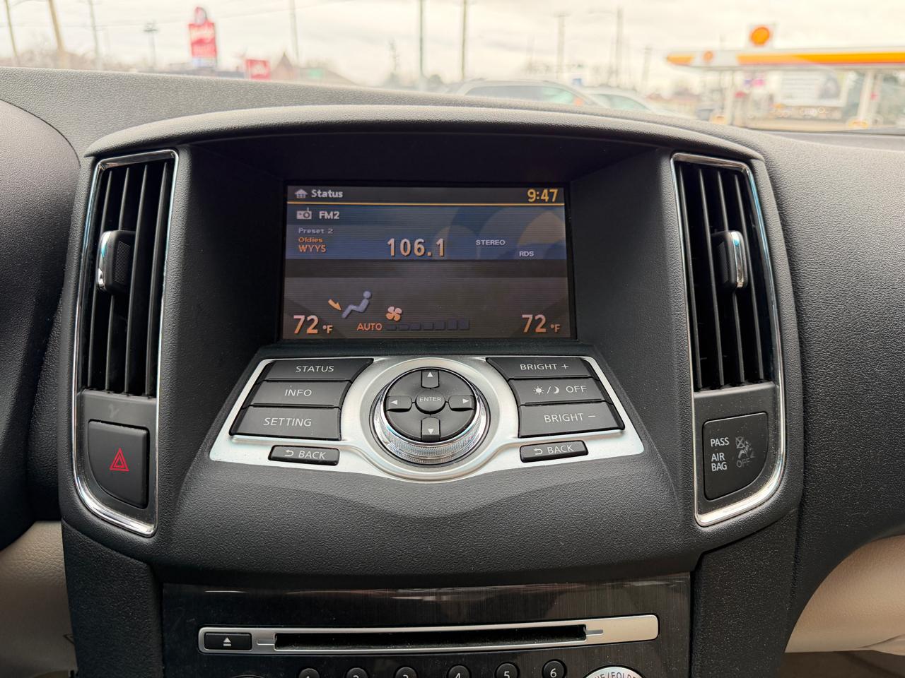 Nissan Maxima 4dr Sdn V6 CVT 3.5 SV 2012