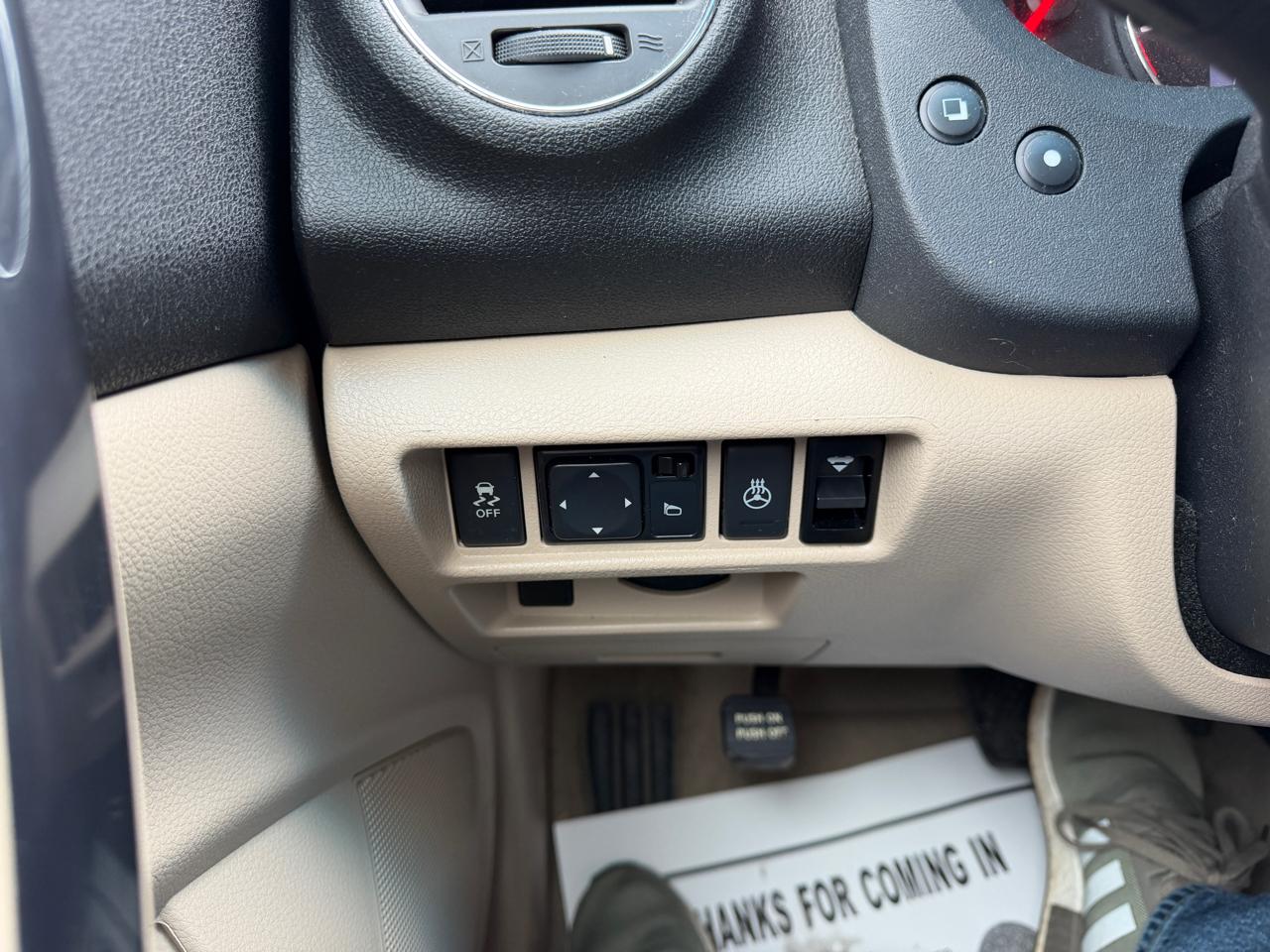 Nissan Maxima 4dr Sdn V6 CVT 3.5 SV 2012