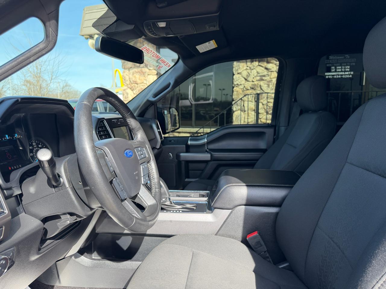 Ford F-150 4WD SuperCab 163" XLT 2019