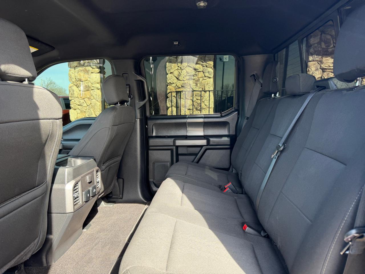 Ford F-150 4WD SuperCab 163" XLT 2019