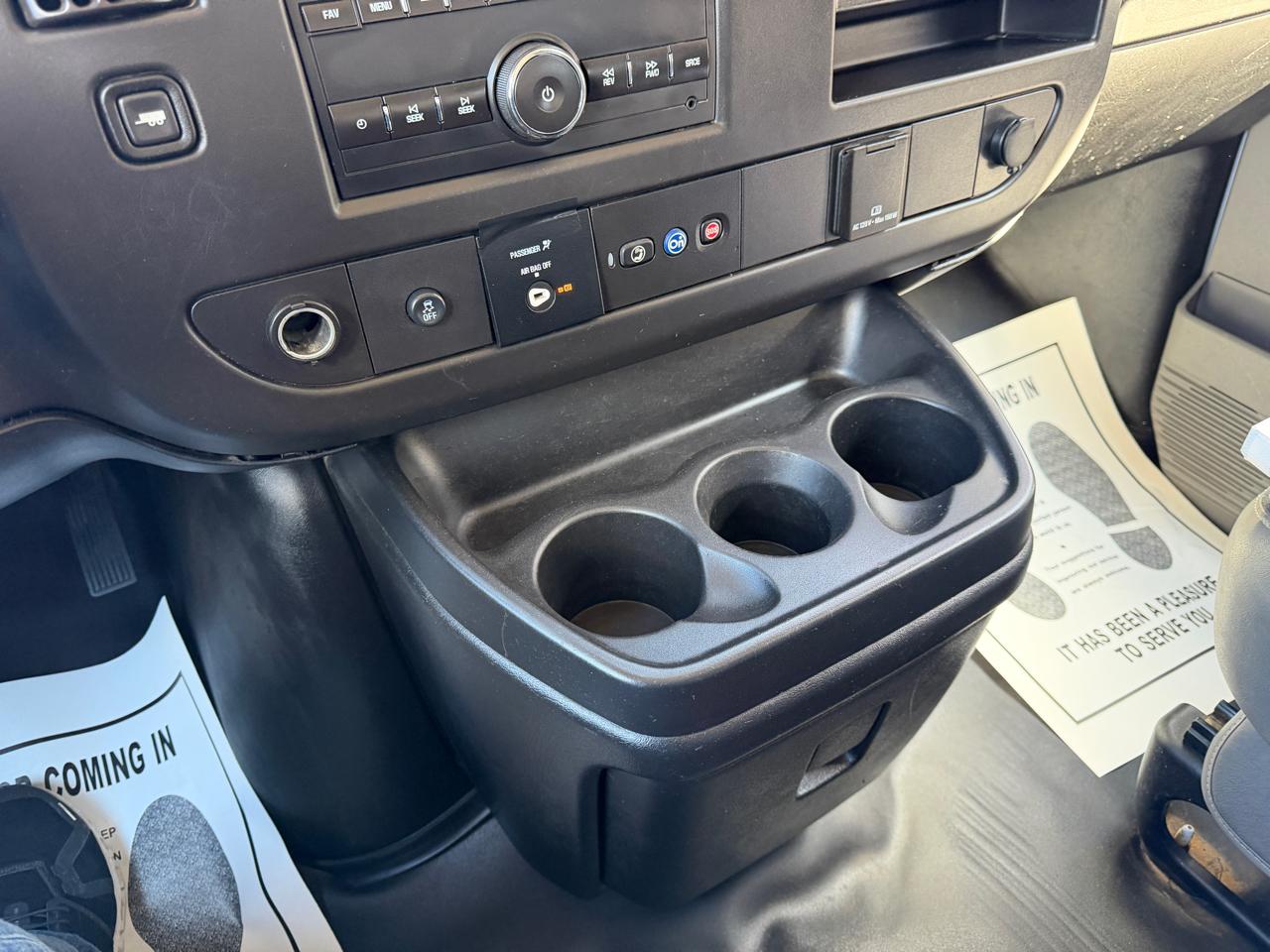 GMC Savana Cargo Van RWD 2500 135" 2019