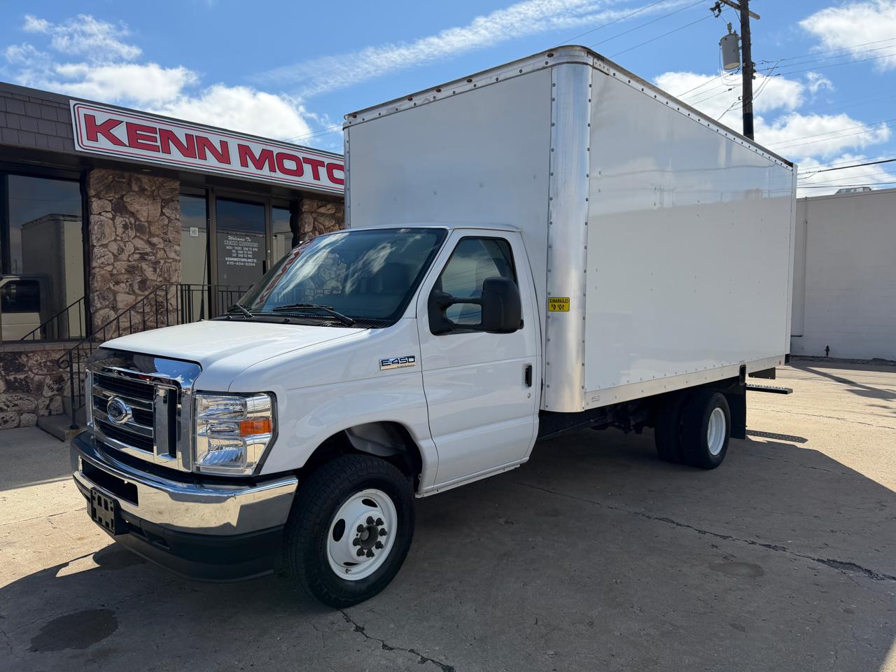 Ford E-Series Cutaway E-450 DRW 158" WB 2023