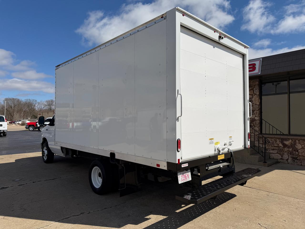 Ford E-Series Cutaway E-450 DRW 158" WB 2023