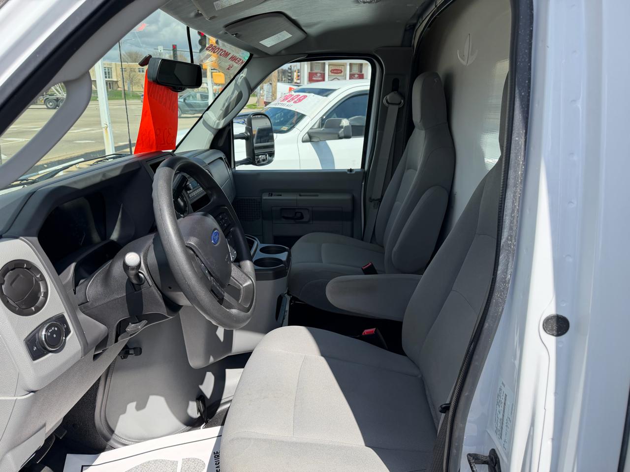 Ford E-Series Cutaway E-450 DRW 158" WB 2023
