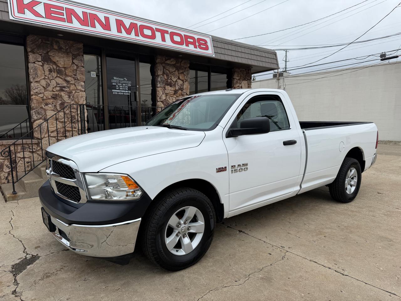 RAM 1500 2WD Reg Cab 140.5" Tradesman 2018