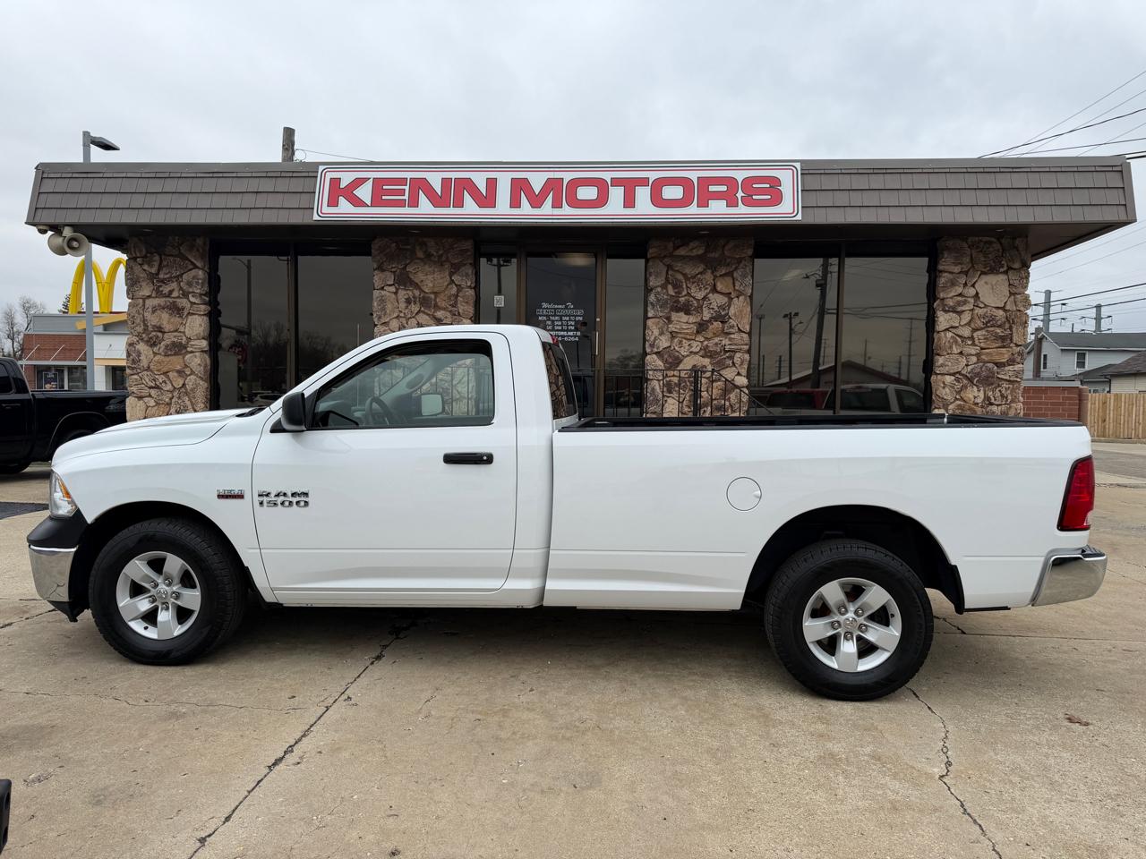 RAM 1500 2WD Reg Cab 140.5" Tradesman 2018