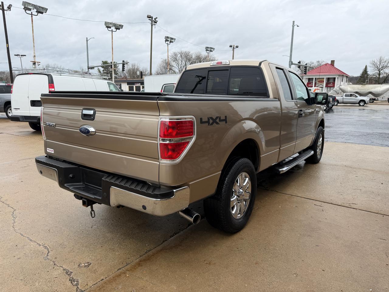 Ford F-150 4WD SuperCab 145" XLT 2013