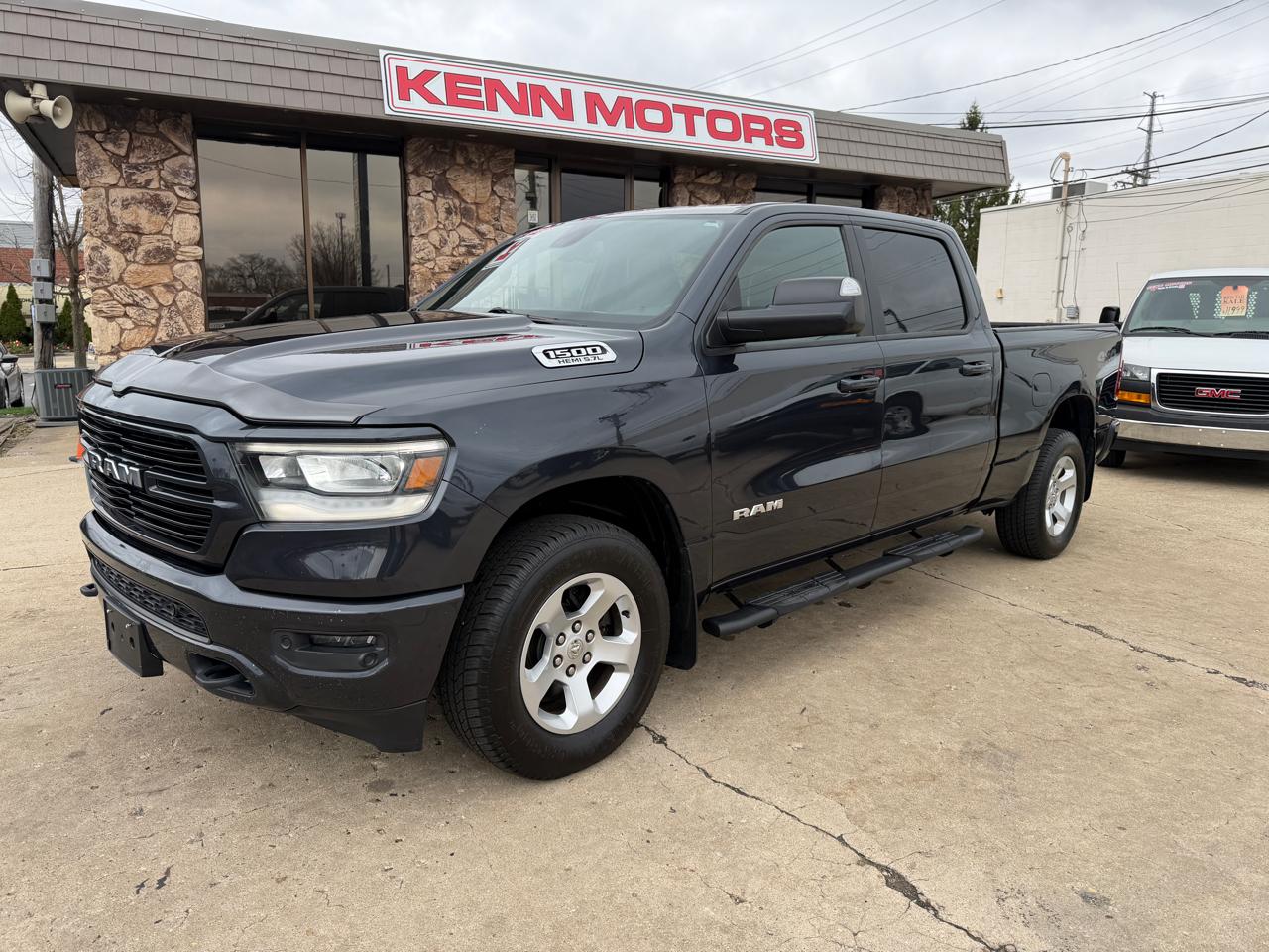 RAM 1500 Big Horn/Lone Star 4x4 Crew Cab 6'4" Box 2019