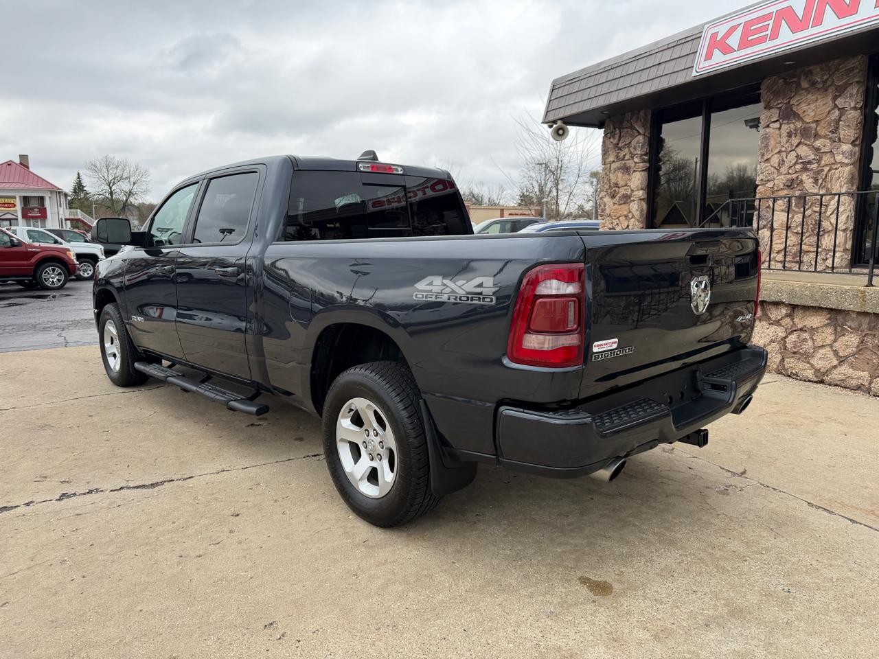 RAM 1500 Big Horn/Lone Star 4x4 Crew Cab 6'4" Box 2019