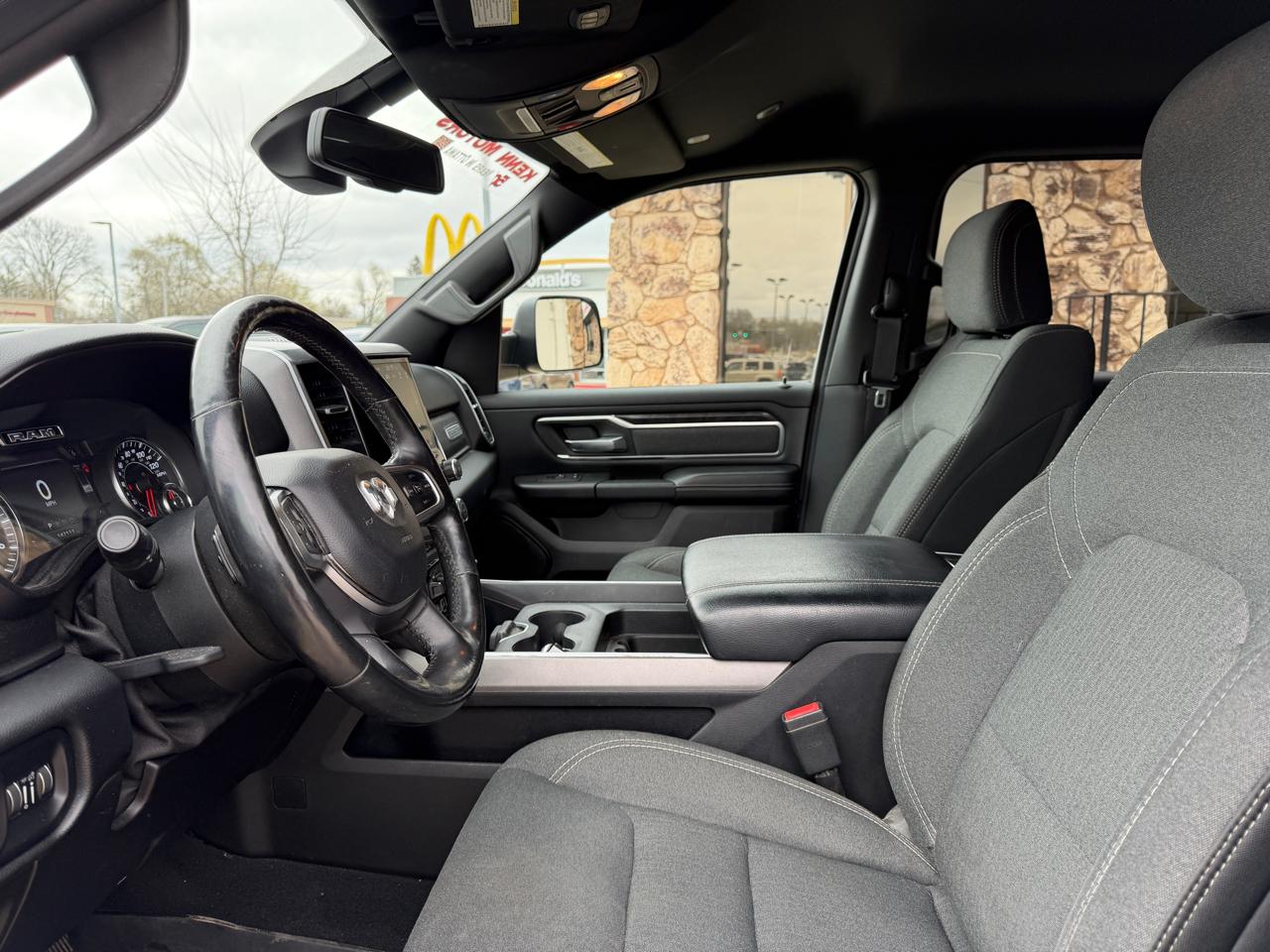 RAM 1500 Big Horn/Lone Star 4x4 Crew Cab 6'4" Box 2019