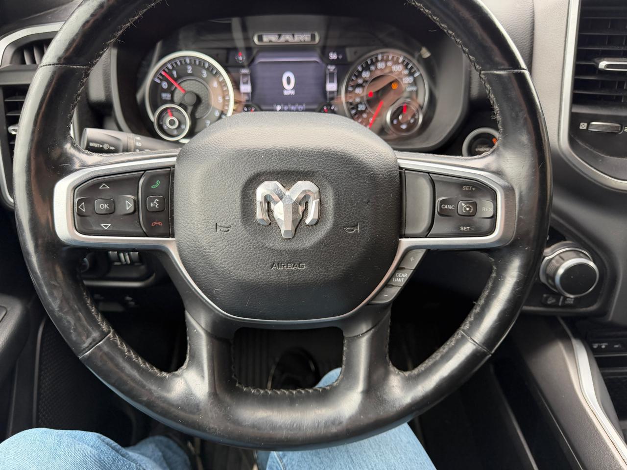 RAM 1500 Big Horn/Lone Star 4x4 Crew Cab 6'4" Box 2019