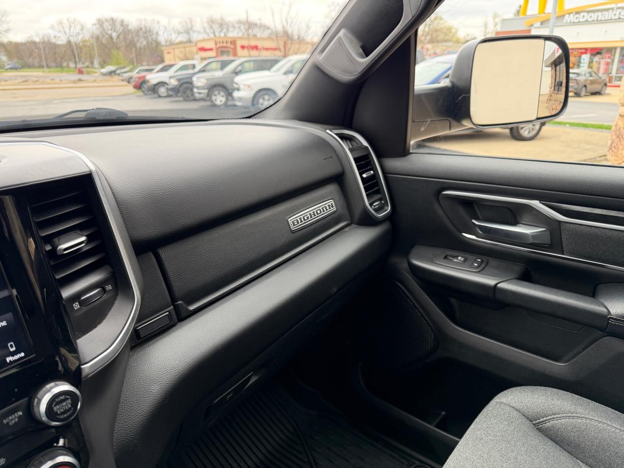 RAM 1500 Big Horn/Lone Star 4x4 Crew Cab 6'4" Box 2019