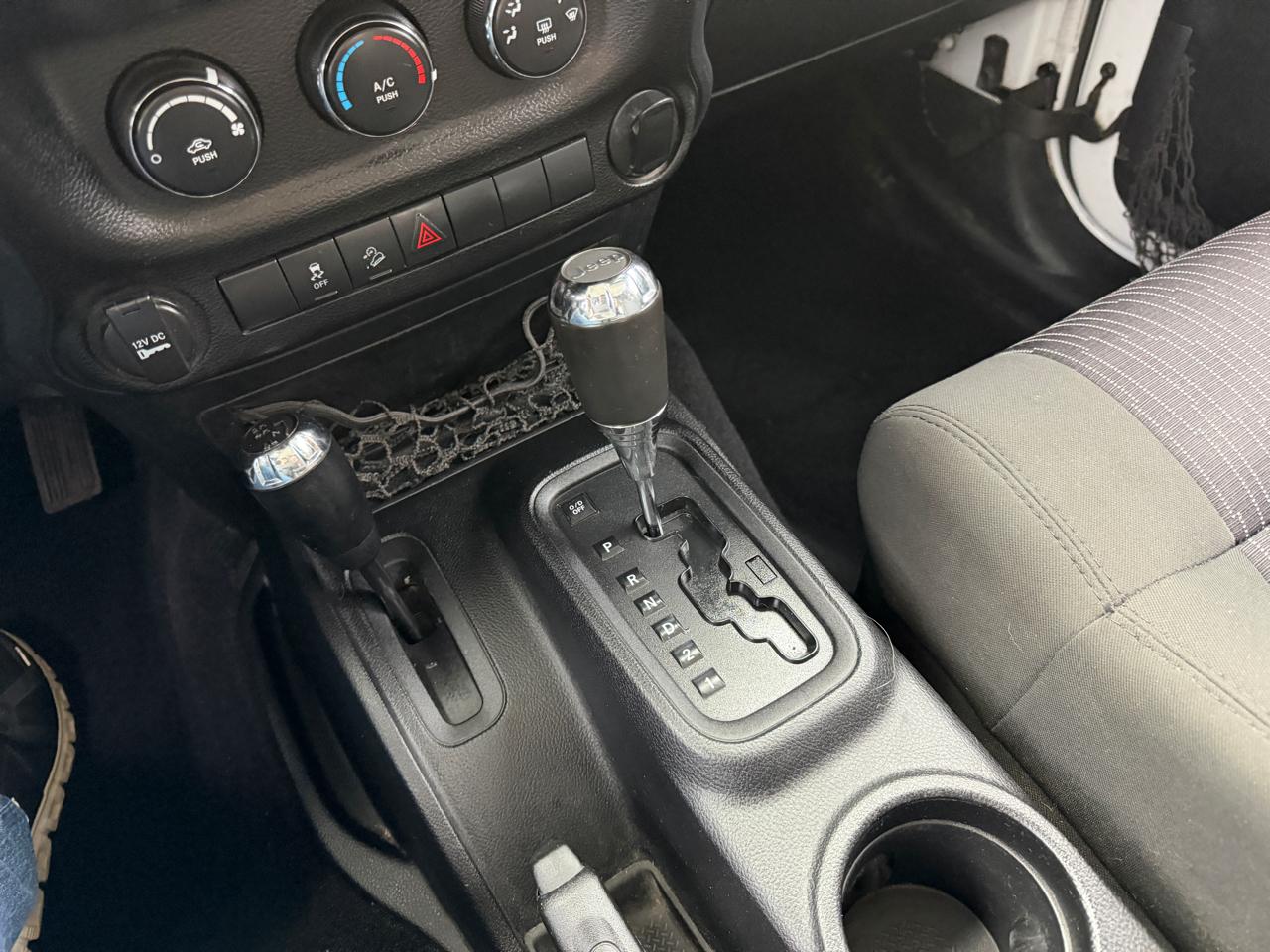 Jeep Wrangler 4WD 2dr Sport 2011