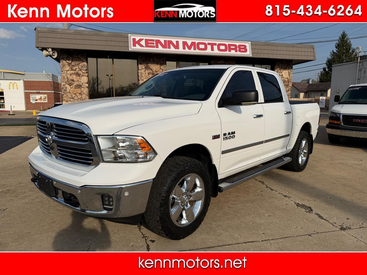 RAM 1500 4WD Crew Cab 140.5" Big Horn 2015