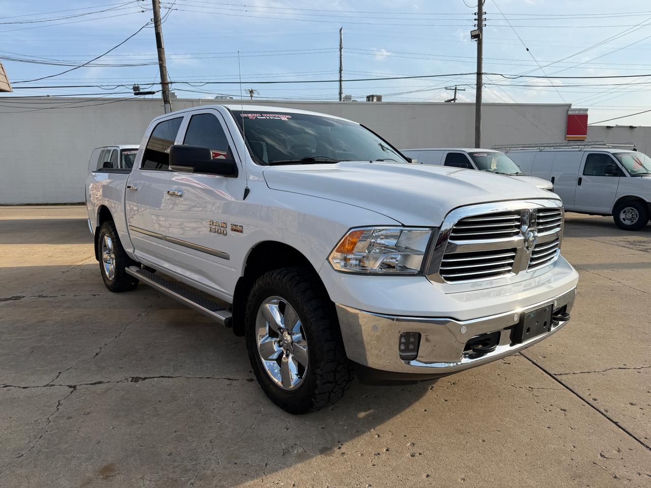 RAM 1500 4WD Crew Cab 140.5" Big Horn 2015