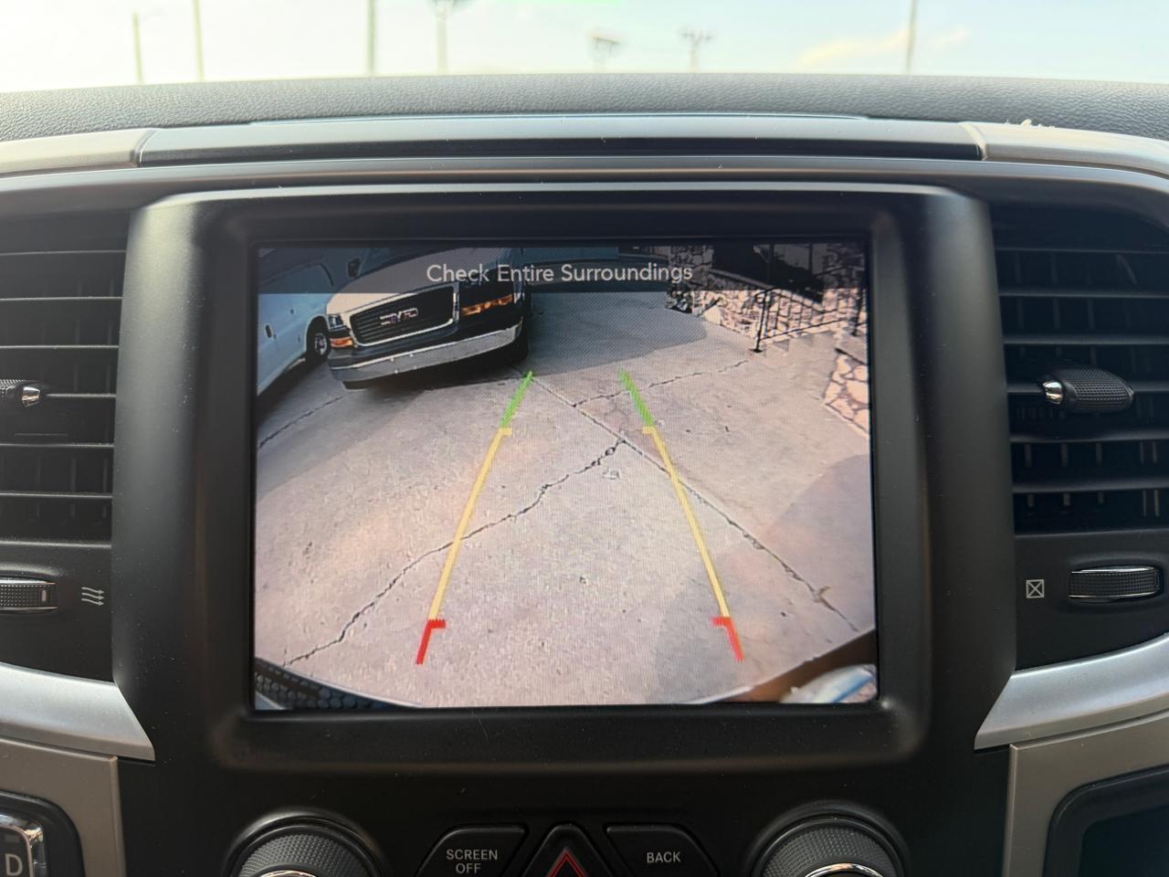 RAM 1500 4WD Crew Cab 140.5" Big Horn 2015