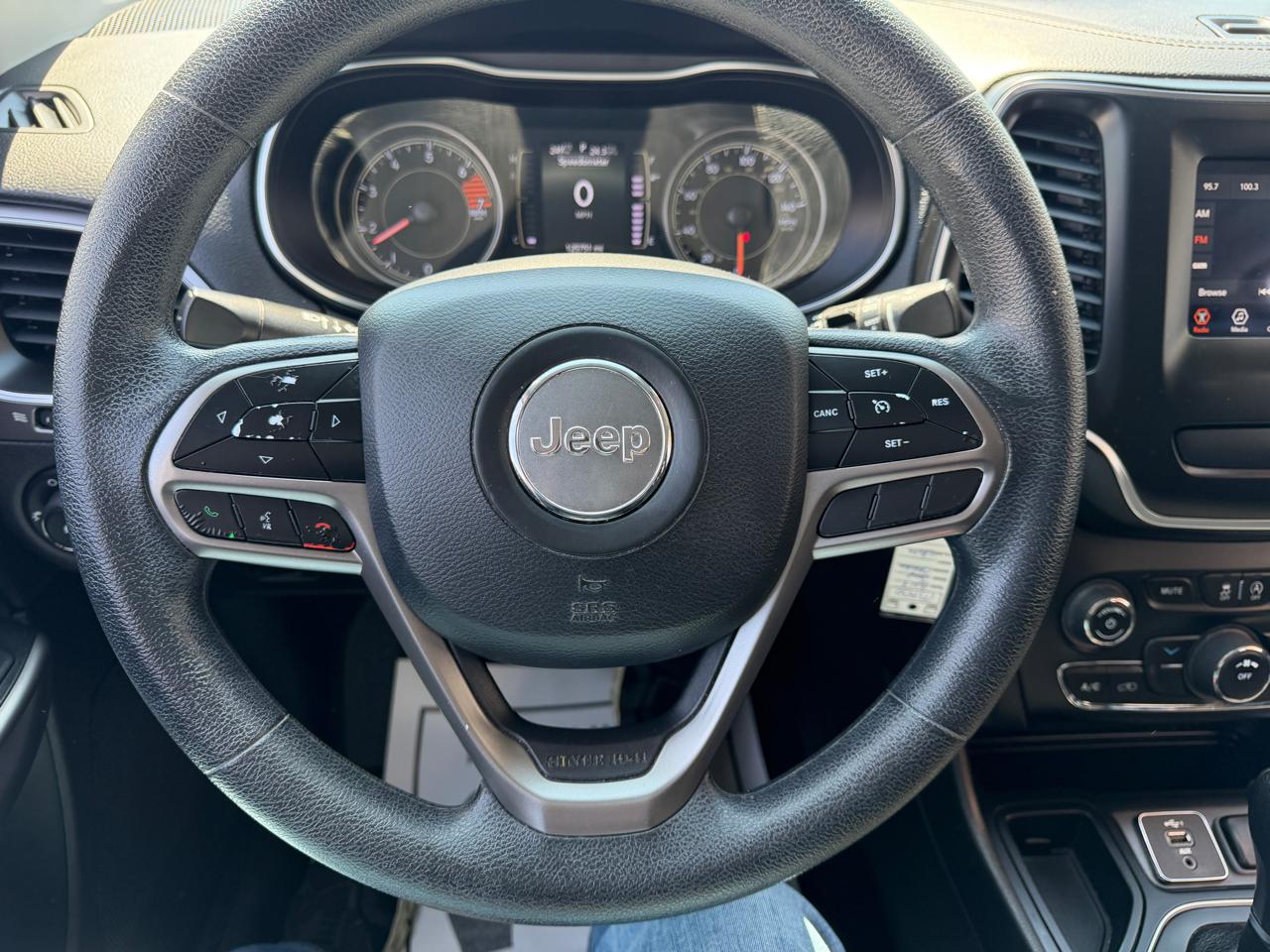 Jeep Cherokee Latitude FWD 2019