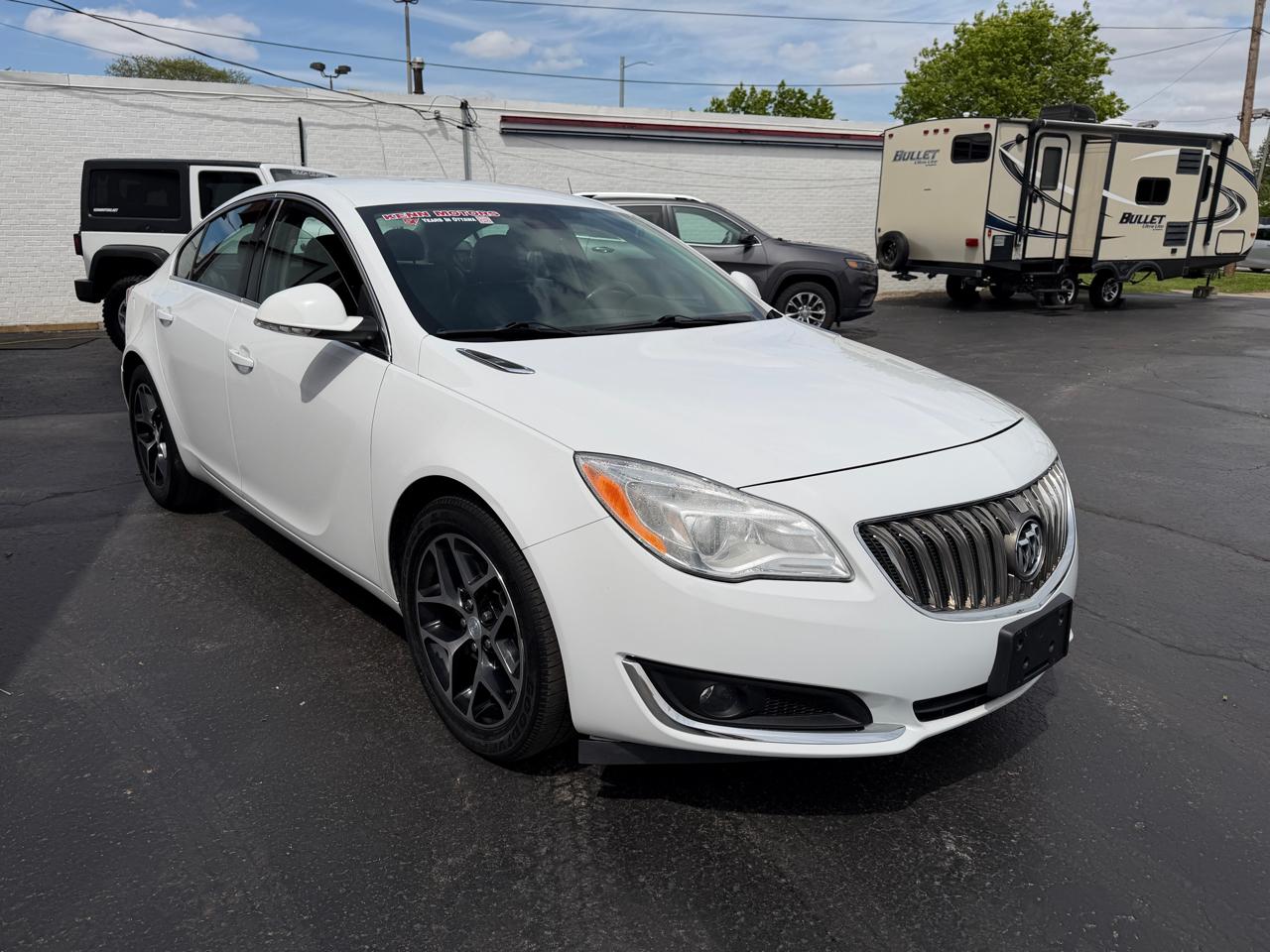 Buick Regal 4dr Sdn Sport Touring FWD 2017