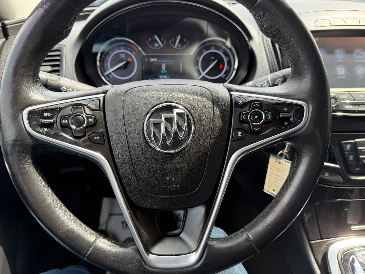 Buick Regal 4dr Sdn Sport Touring FWD 2017