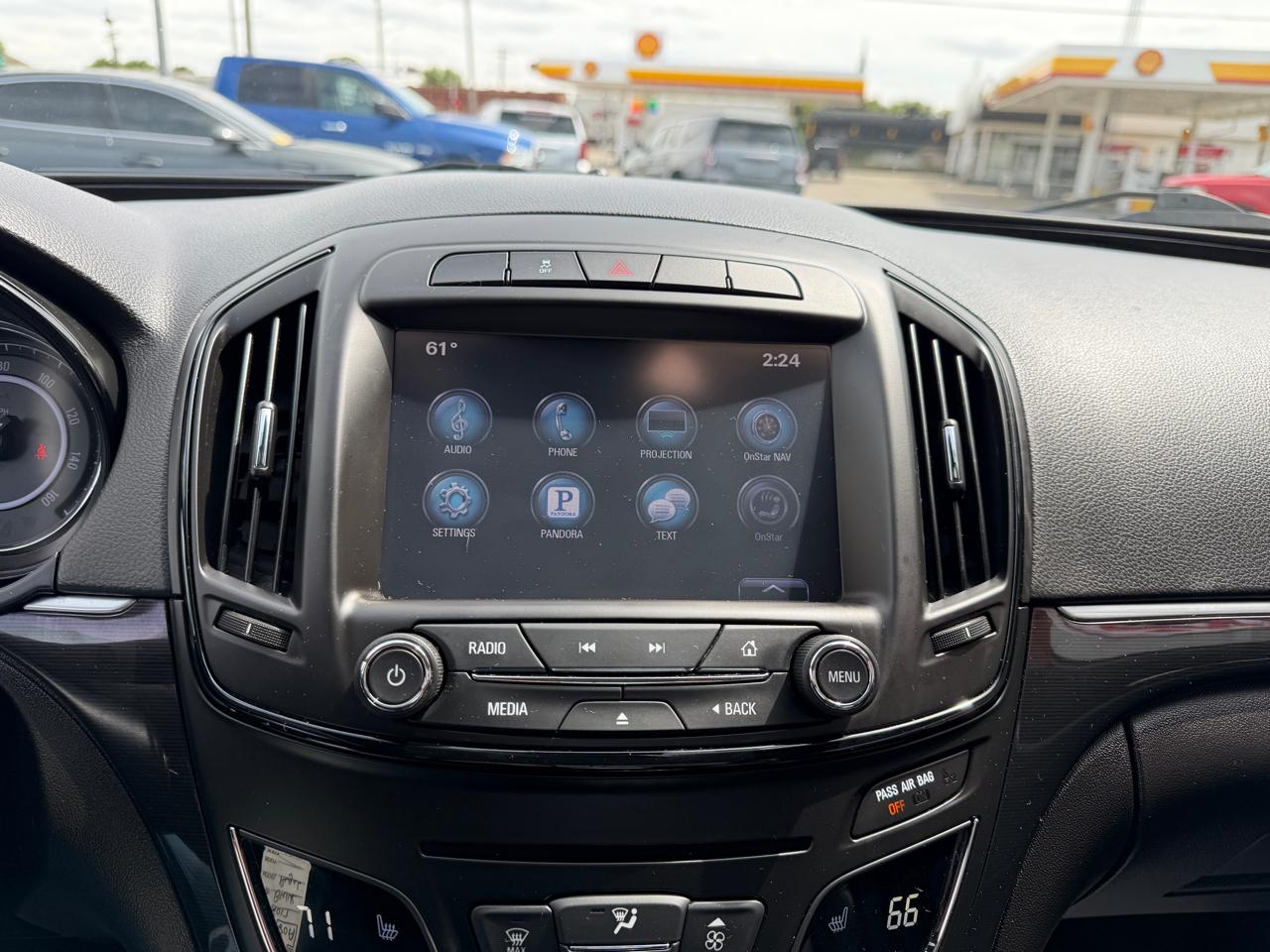 Buick Regal 4dr Sdn Sport Touring FWD 2017