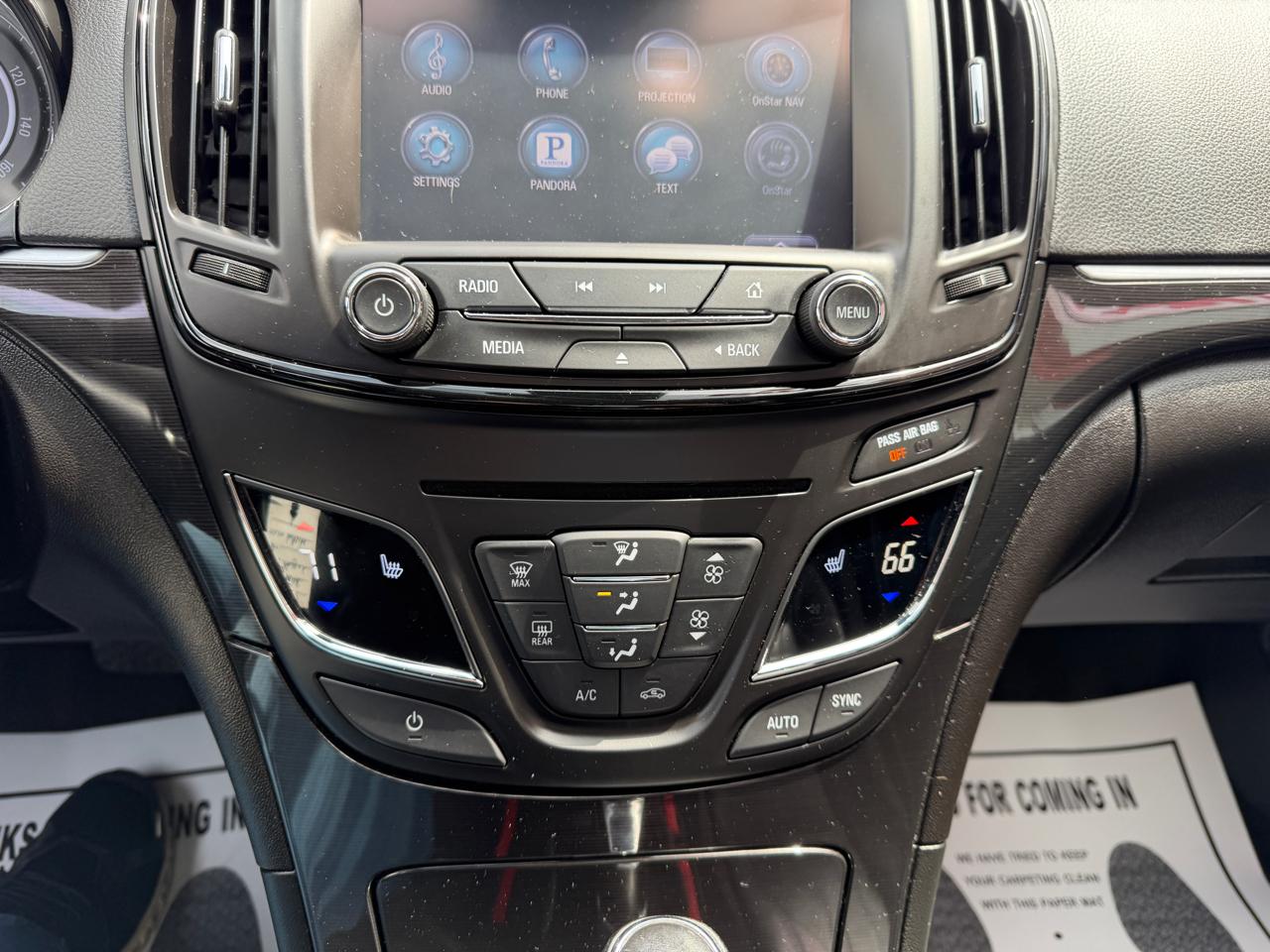Buick Regal 4dr Sdn Sport Touring FWD 2017
