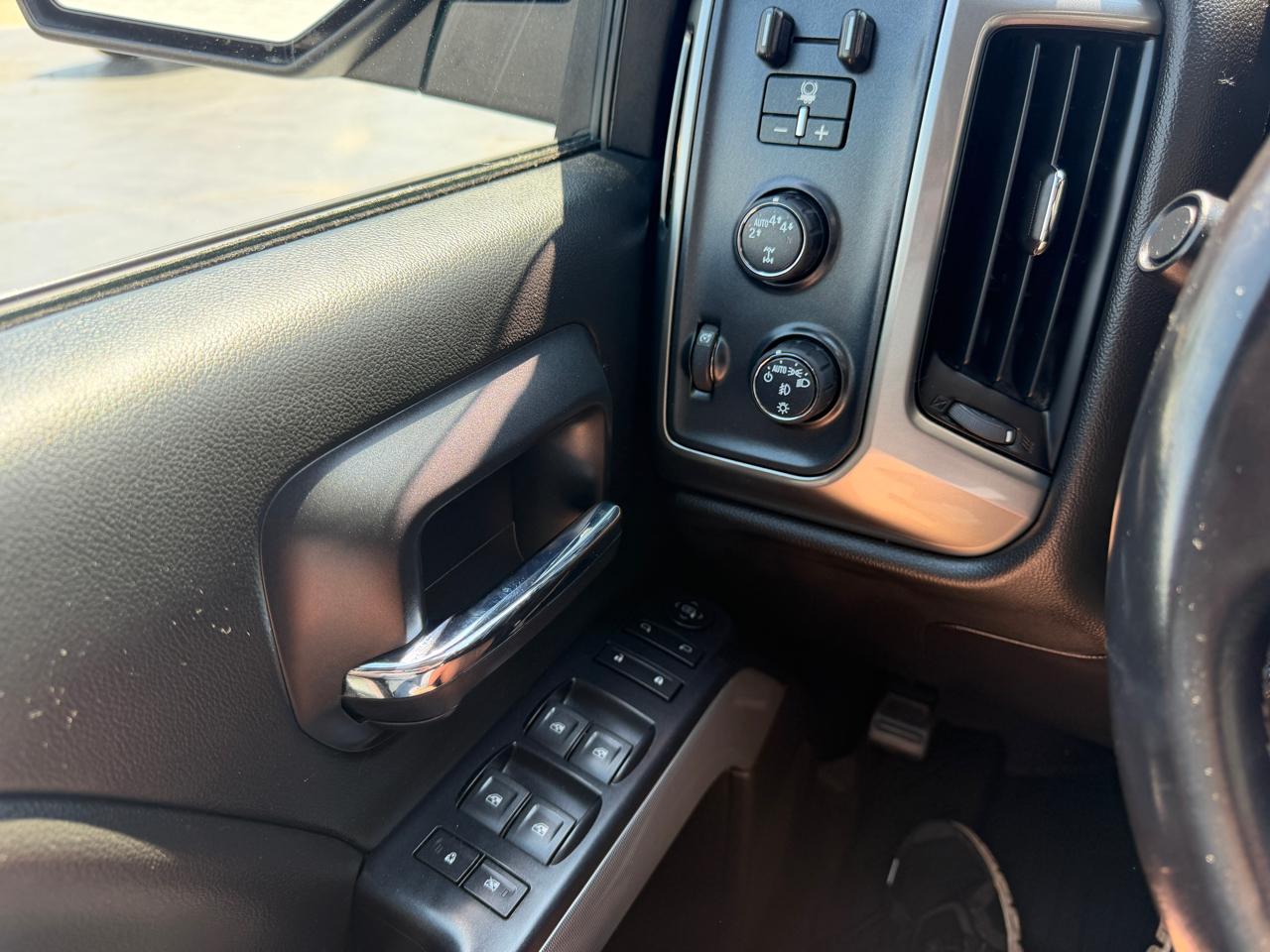 Chevrolet Silverado 1500 4WD Double Cab 143.5" LT w/2LT 2018