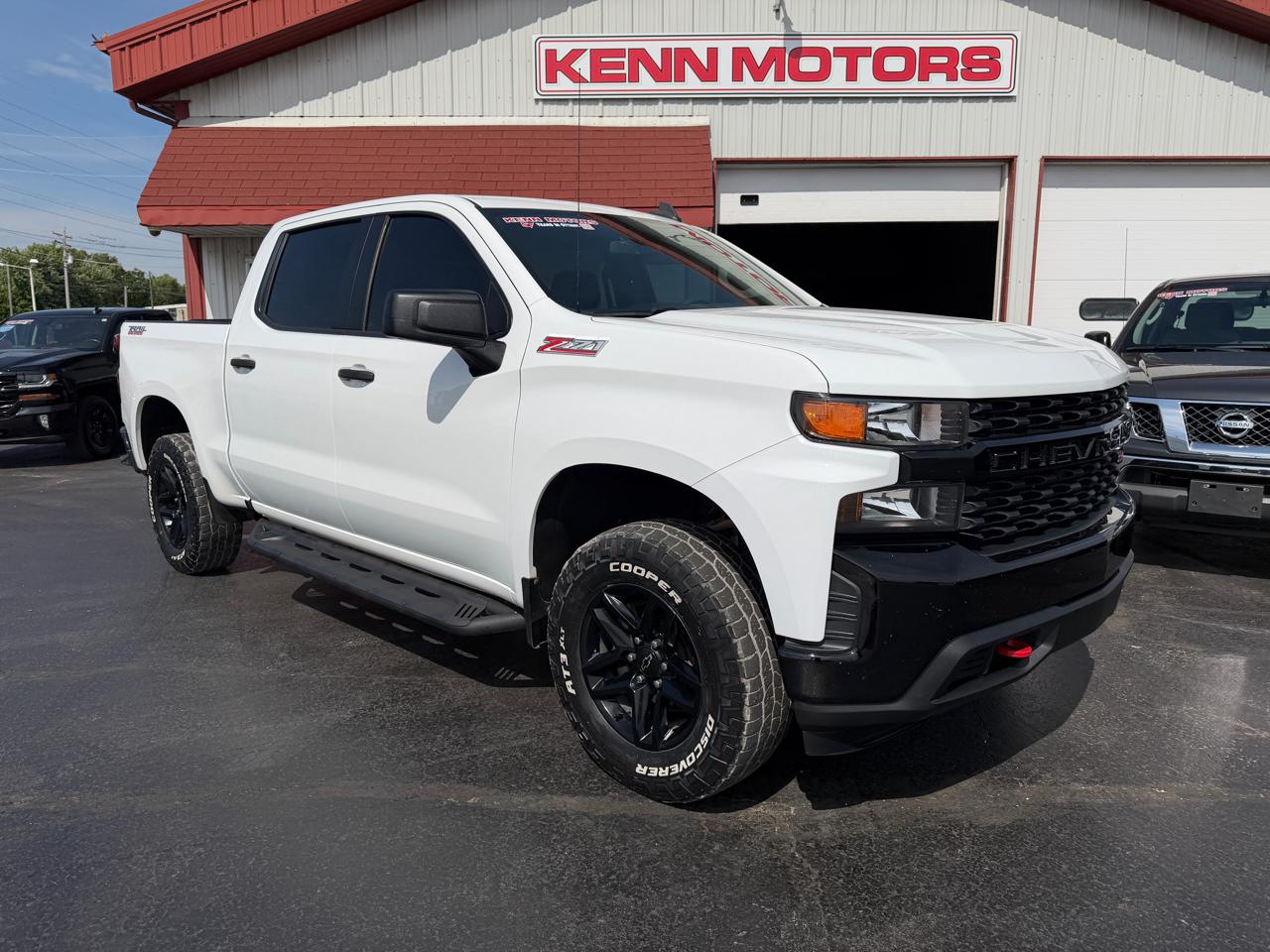 Chevrolet Silverado 1500 4WD Crew Cab 147" Custom Trail Boss 2019