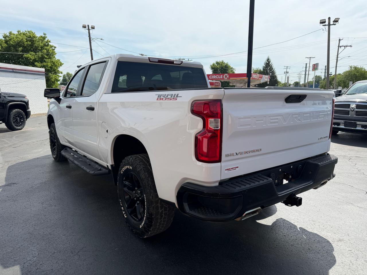 Chevrolet Silverado 1500 4WD Crew Cab 147" Custom Trail Boss 2019
