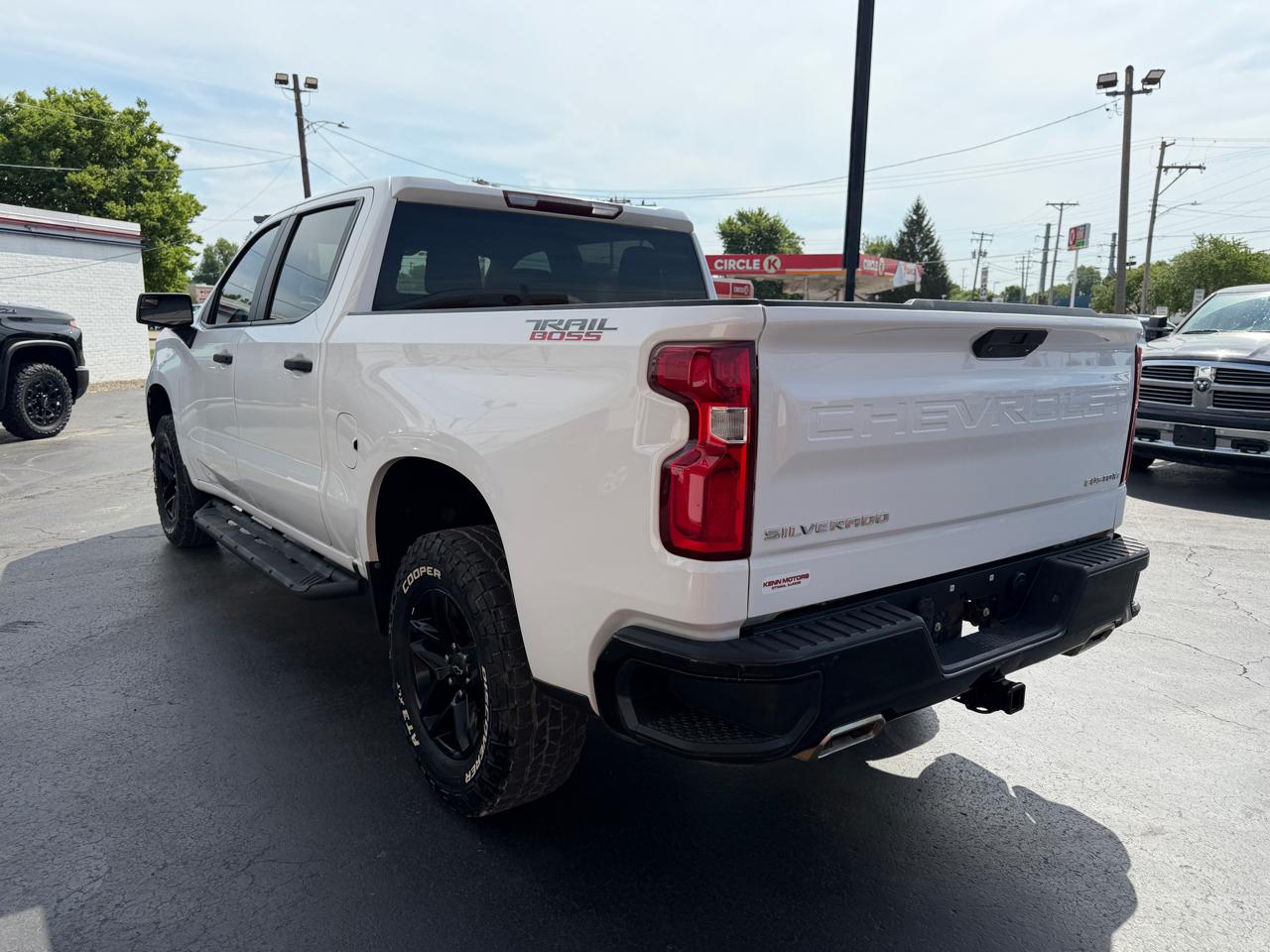 Chevrolet Silverado 1500 4WD Crew Cab 147" Custom Trail Boss 2019