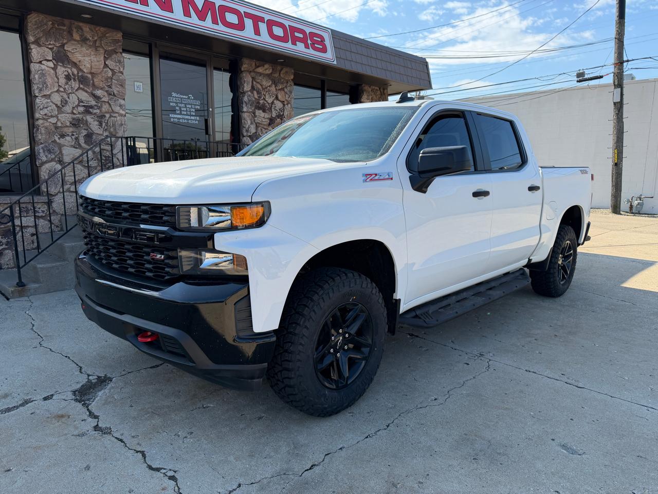 Chevrolet Silverado 1500 4WD Crew Cab 147" Custom Trail Boss 2019